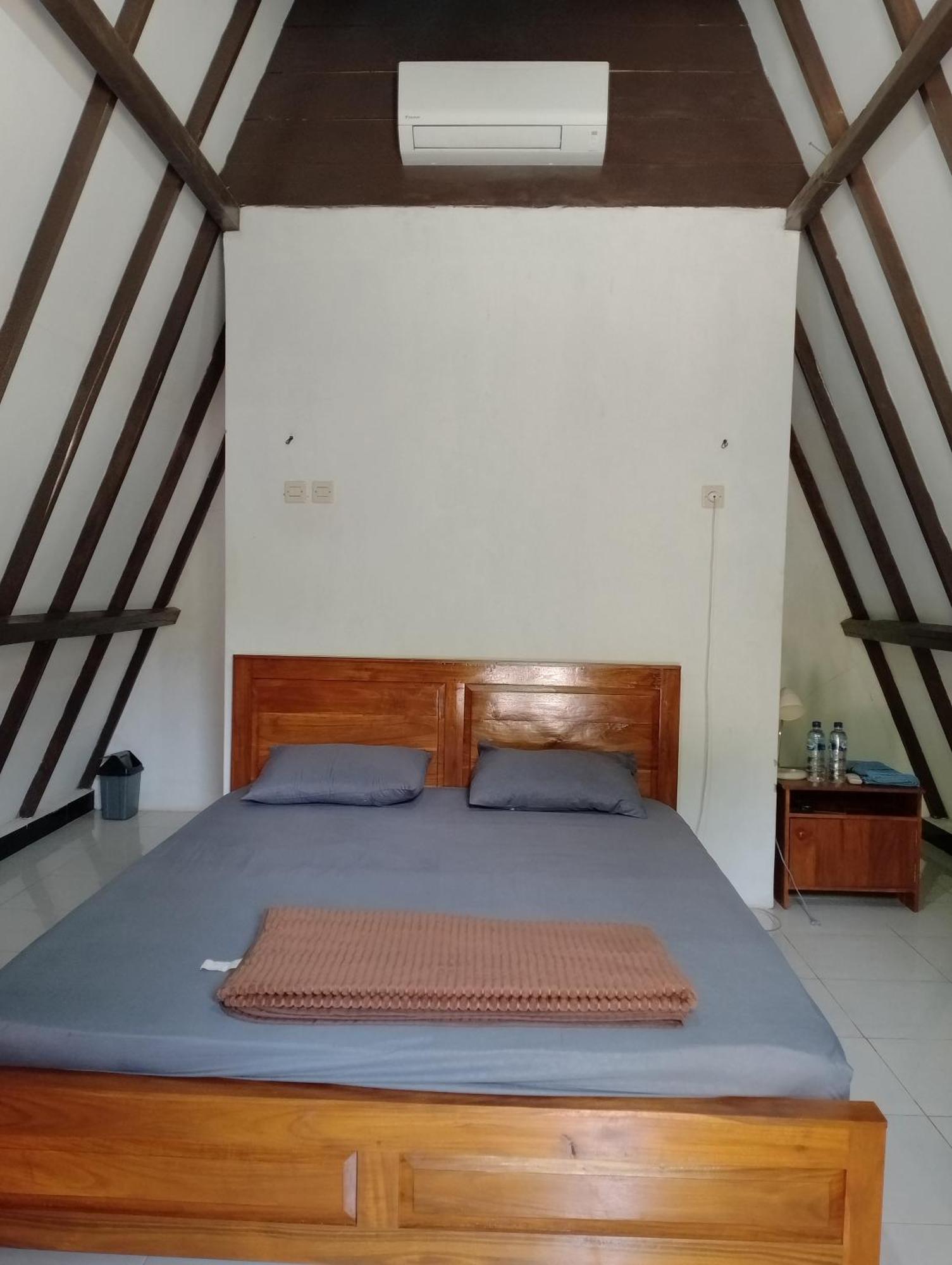 Hotel Mekar Lestari Tepus Exterior foto